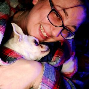 Meet your Posher, Holly